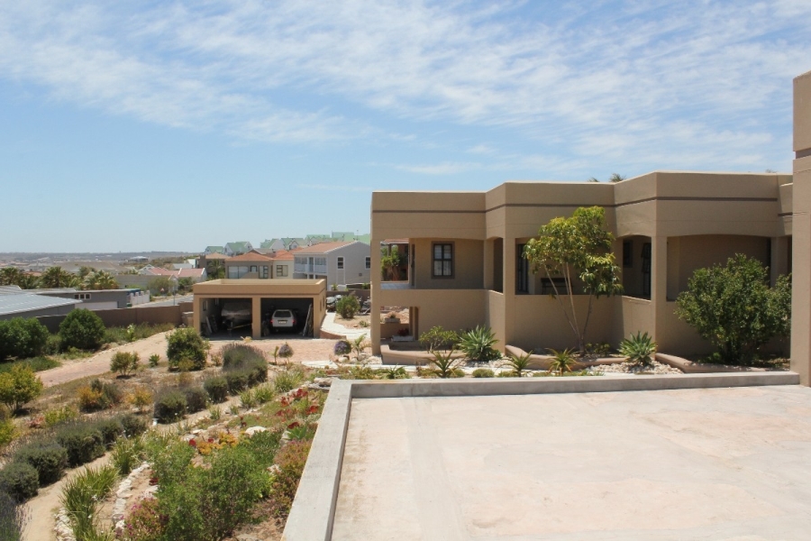 4 Bedroom Property for Sale in Myburgh Park Western Cape